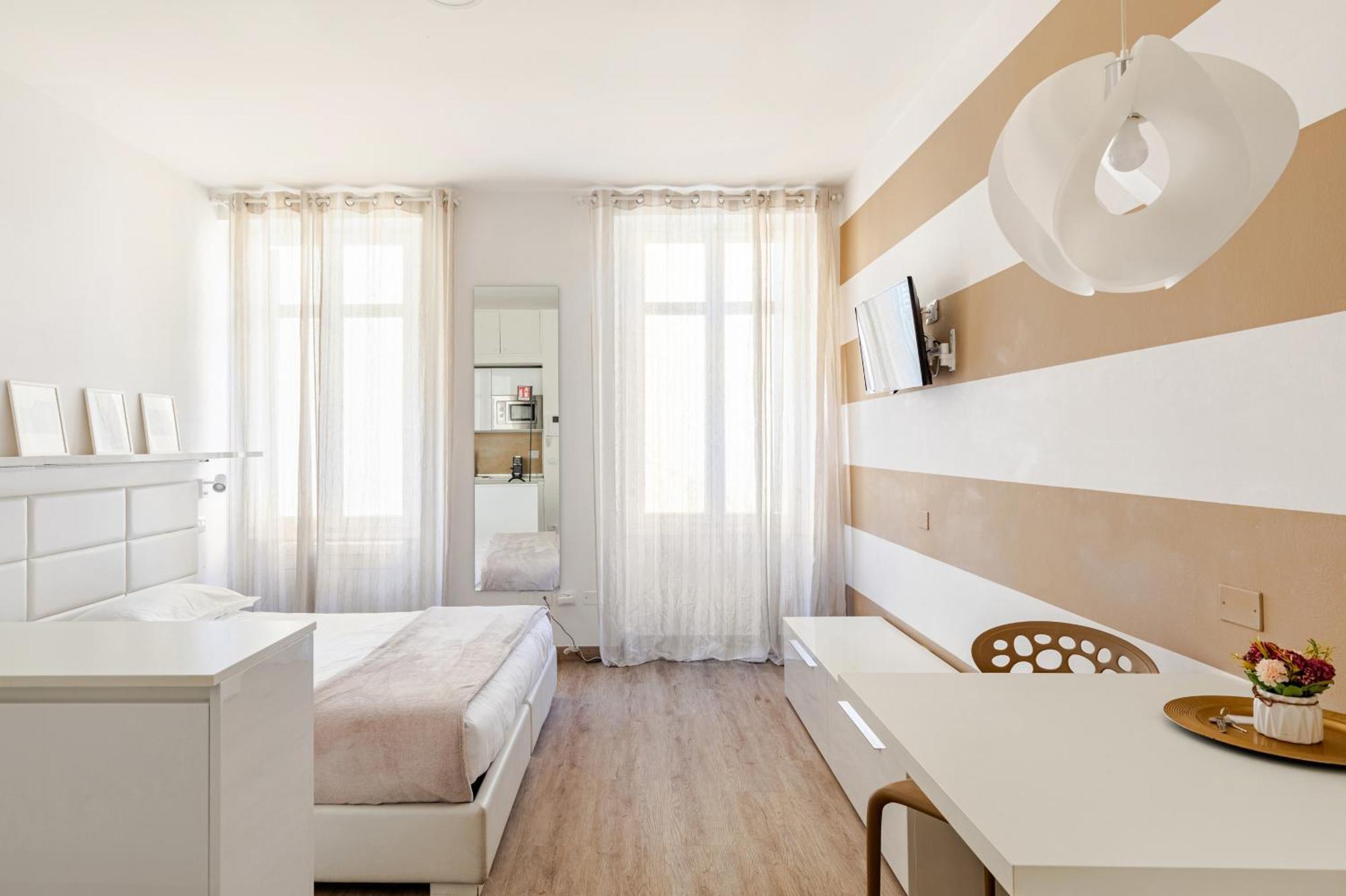 Truly Verona — Photos 3
